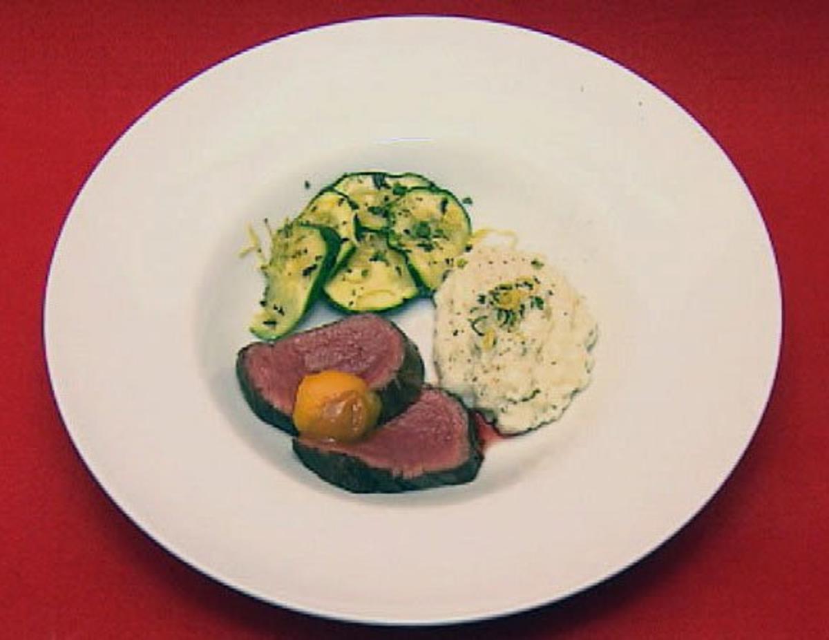 Bilder für Lecker Fleisch mit Gedöns - Rinderfilet mit Risotto und Zucchini (Claudelle Deckert) - Rezept