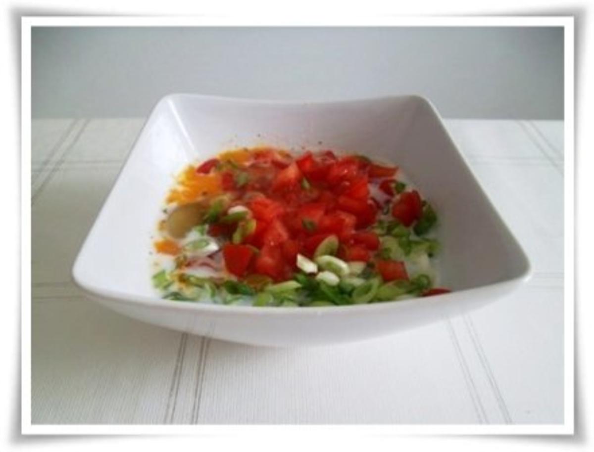 Pikantes  Omelett mit Tomaten und Frühlingszwiebeln - Rezept - Bild Nr. 12
