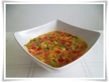 Pikantes  Omelett mit Tomaten und Frühlingszwiebeln - Rezept - Bild Nr. 13