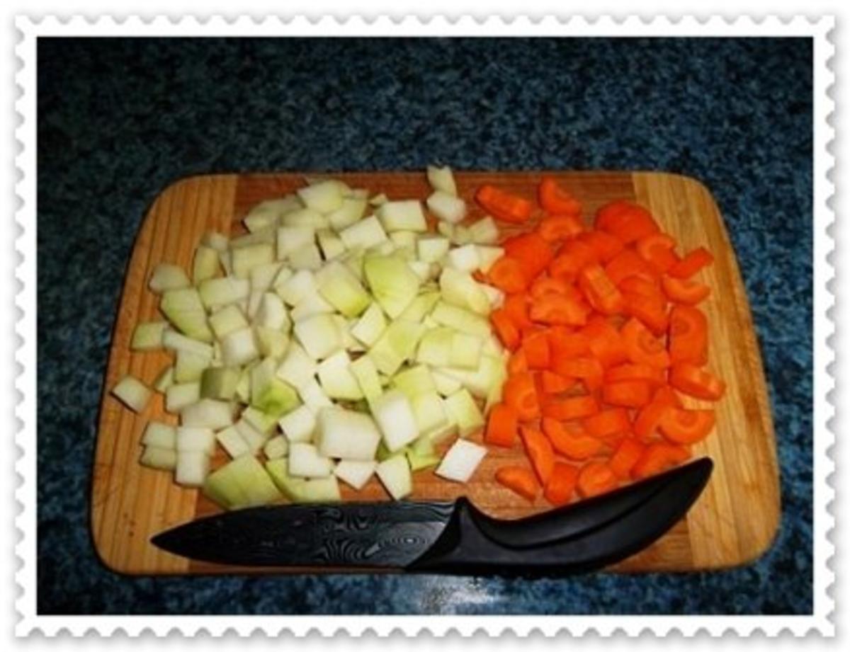 Kohlrabi Cremesuppe mit buntem Gemüsetürmchen - Rezept - Bild Nr. 7
