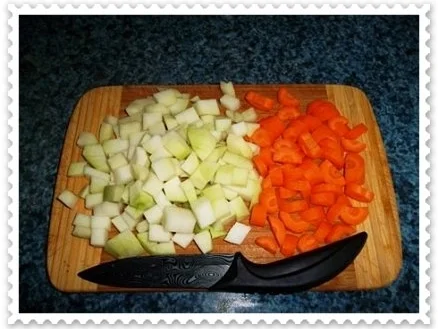 Kohlrabi Cremesuppe mit buntem Gemüsetürmchen - Rezept - Bild Nr. 7