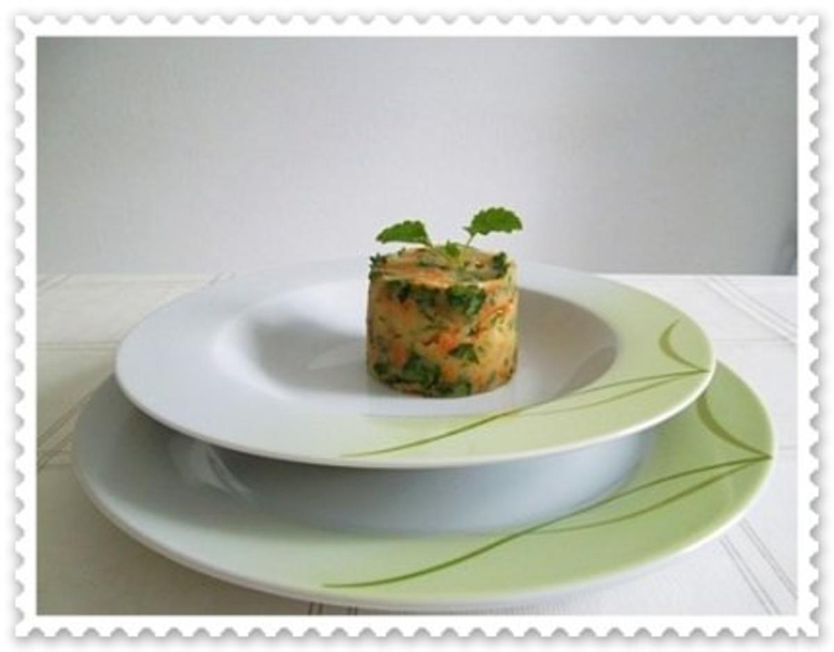 Kohlrabi Cremesuppe mit buntem Gemüsetürmchen - Rezept - Bild Nr. 18