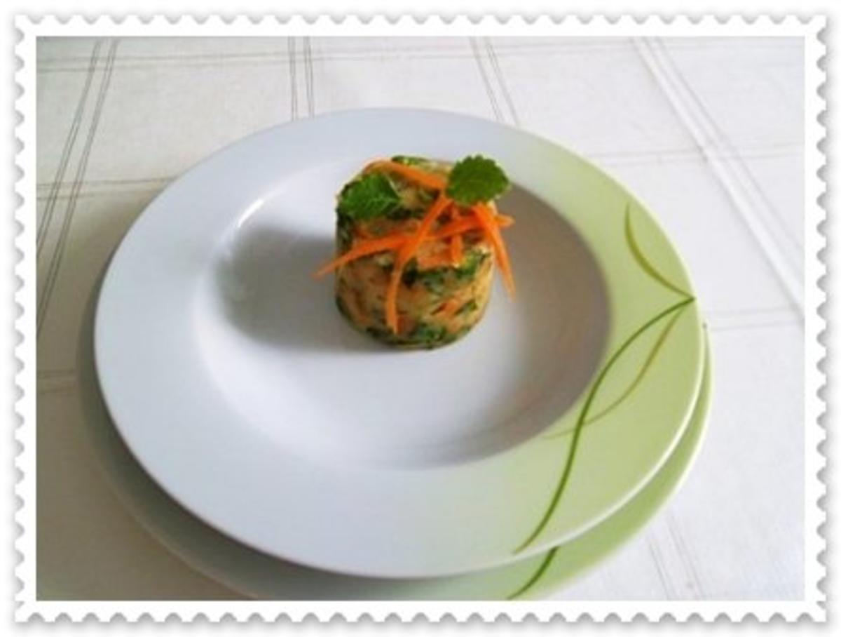Kohlrabi Cremesuppe mit buntem Gemüsetürmchen - Rezept - Bild Nr. 19