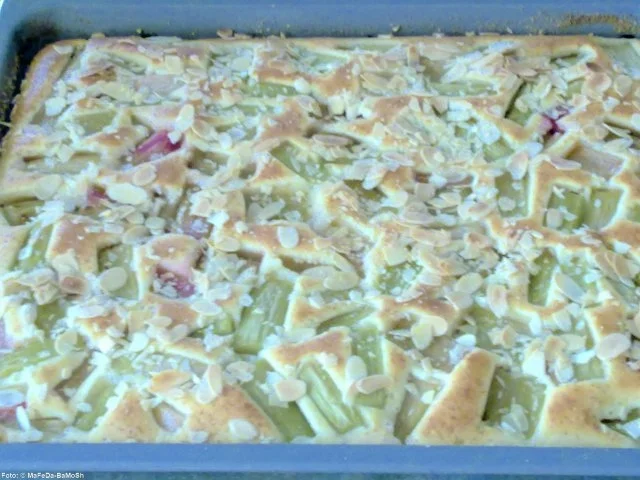 Rhabarber-Buttermilch-Kuchen - Rezept - Bild Nr. 4