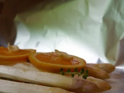 Ofenspargel mit Orangen-Senf-Sauce - Rezept - Bild Nr. 5