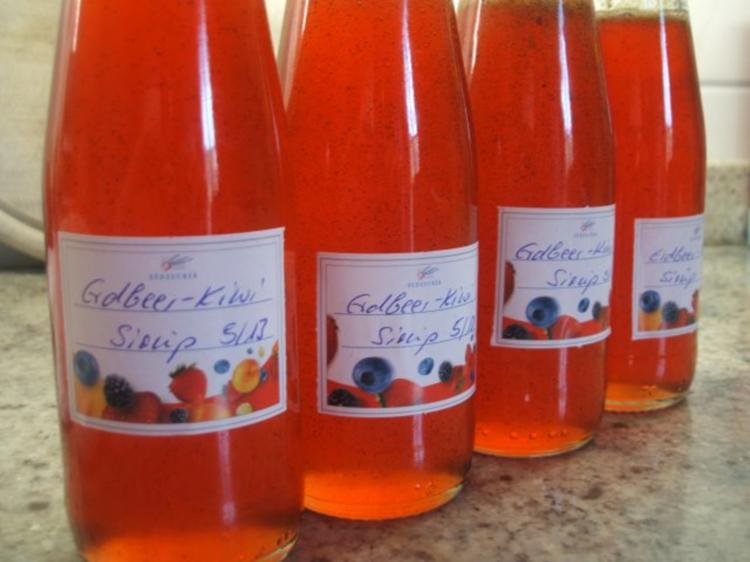 Vorrat: Erdbeer Kiwi Sirup + Erdbeer Kiwi Marmelade - schnell &amp; einfach ...