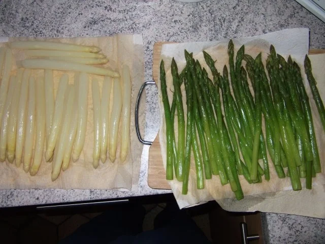 Rezept: Weißer und Grüner Spargel Paniert auf Dieter´s Art Bild Nr. 6 Weißer und Grüner Spargel Paniert auf Dieter´s Art - Rezept - Bild Nr. 6