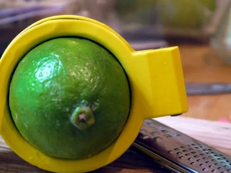 Parmesan-Hähnchen-Nuggets mit Ananas-Chutney - Rezept - Bild Nr. 3