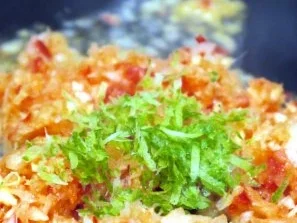 Parmesan-Hähnchen-Nuggets mit Ananas-Chutney - Rezept - Bild Nr. 5