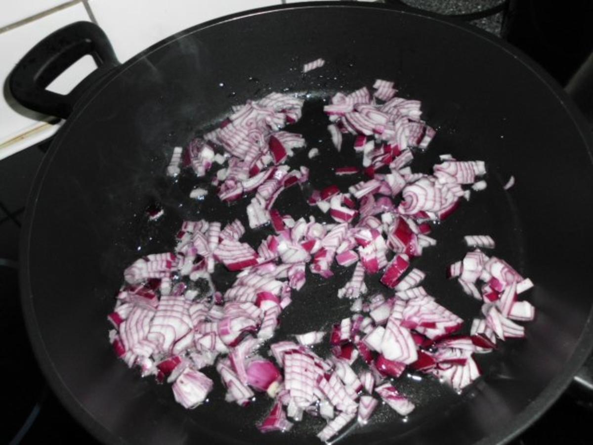 Bratkartoffeln mit Rosmarin, Grüne Bohnen mit Bohnenkraut, Spiegelei in ...