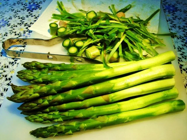 Rezept: Grüner Spargel Bild Nr. 4 Grüner Spargel - Rezept - Bild Nr. 4