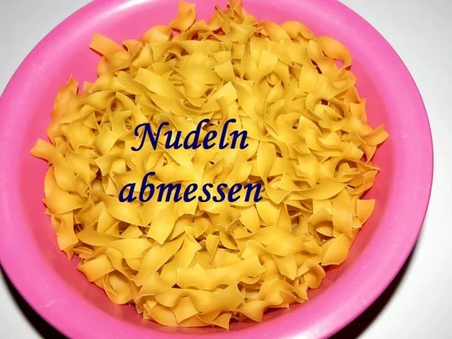 Sisserl's ~ Knoblauchnudeln - Rezept - Bild Nr. 3