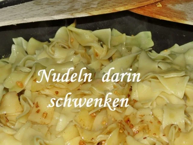 Sisserl's ~ Knoblauchnudeln - Rezept - Bild Nr. 8