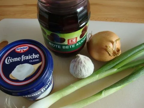 Rote Bete Süppchen mit "Pfiff" und Crème fraîche Topping - Rezept - Bild Nr. 4