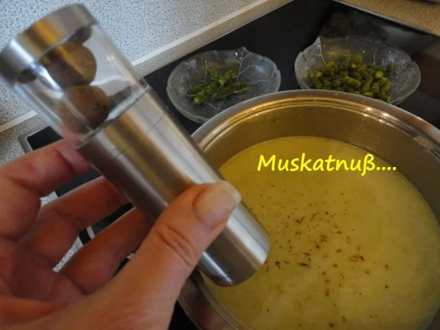 Schnelles grünes Spargel Schaum Süppchen - Rezept - Bild Nr. 12