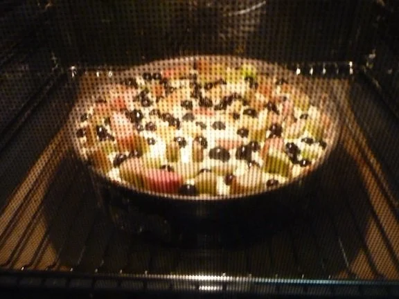 Rezept: KUCHEN: Käsekuchen mit Rhabarber u. Heidelbeer, . o.extra Boden gebacken Bild Nr. 4 KUCHEN: Käsekuchen mit Rhabarber u. Heidelbeer, . o.extra Boden gebacken - Rezept - Bild Nr. 4