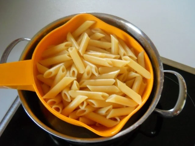 Rezept: Bärlauchpesto mit Penne Bild Nr. 7 Bärlauchpesto mit Penne - Rezept - Bild Nr. 7