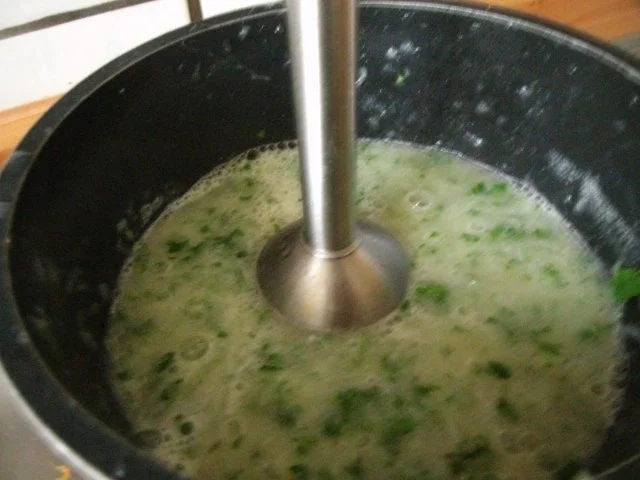 Rezept: Spargelcremsüppchen mit Rosmarinschinken Bild Nr. 11 Spargelcremsüppchen mit Rosmarinschinken - Rezept - Bild Nr. 11