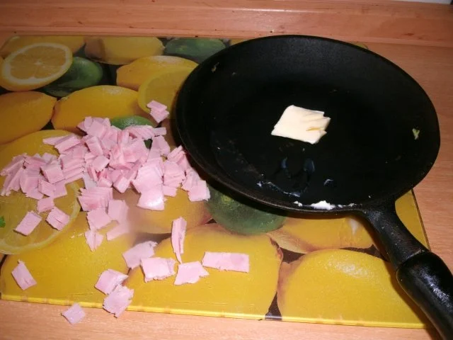 Rezept: Spargelcremsüppchen mit Rosmarinschinken Bild Nr. 12 Spargelcremsüppchen mit Rosmarinschinken - Rezept - Bild Nr. 12