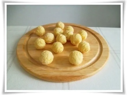 Rezept: Spargel mit selbstgemachter Bozner Sauce und Kartoffelbällchen dazu. Bild Nr. 14 Spargel mit selbstgemachter Bozner Sauce und Kartoffelbällchen dazu. - Rezept - Bild Nr. 14