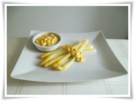 Rezept: Spargel mit selbstgemachter Bozner Sauce und Kartoffelbällchen dazu. Bild Nr. 18 Spargel mit selbstgemachter Bozner Sauce und Kartoffelbällchen dazu. - Rezept - Bild Nr. 18