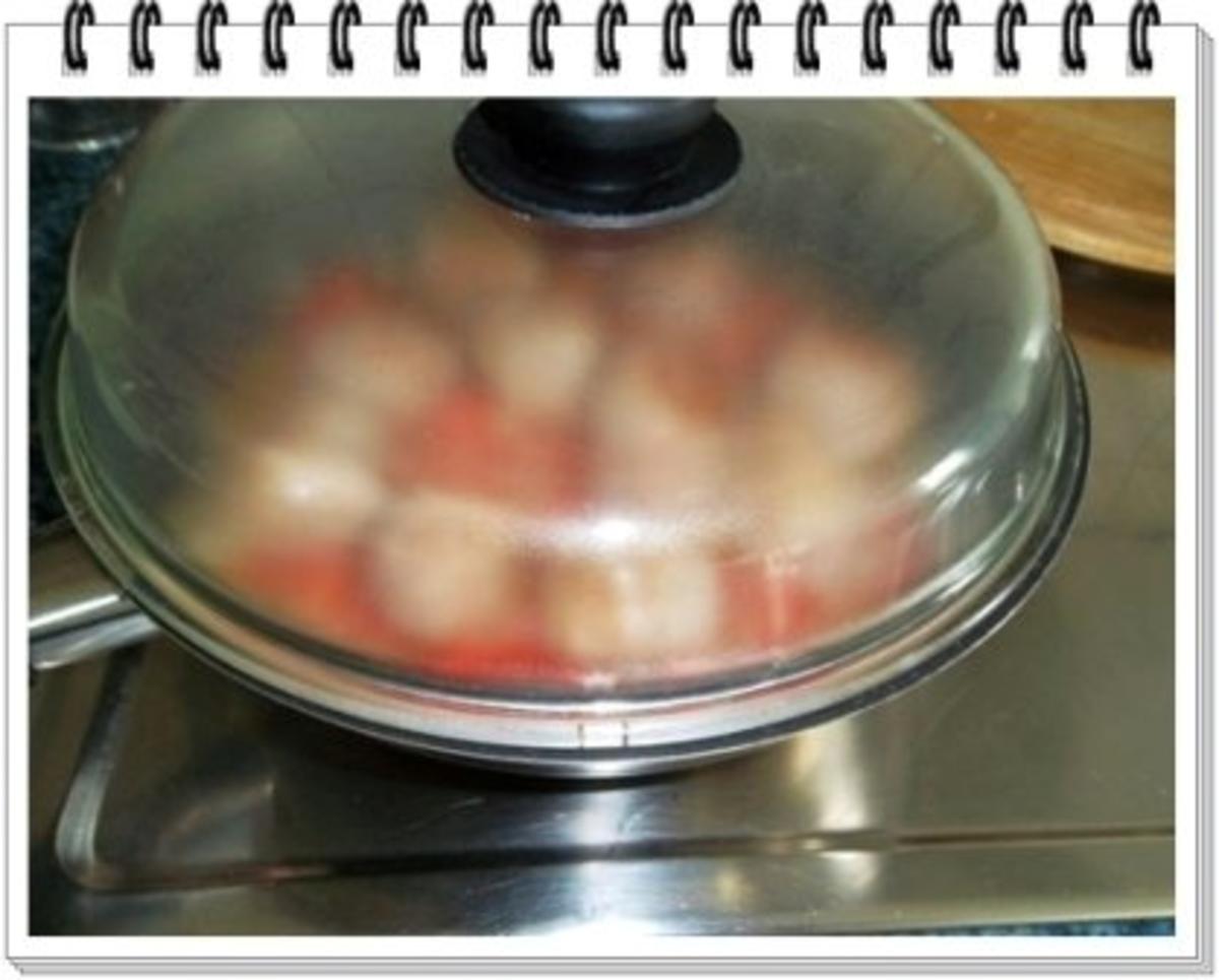 Fleischbällchen aus Bratwurst in spezieller Tomatensauce - Rezept - Bild Nr. 12