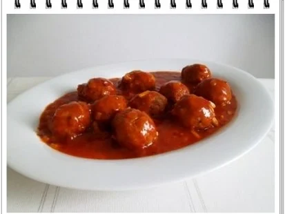 Fleischbällchen aus Bratwurst in spezieller Tomatensauce - Rezept - Bild Nr. 18