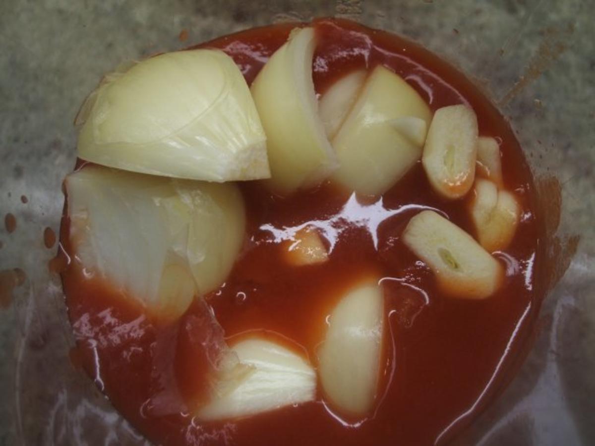 Suppen: Tomatensuppe, kalt gerührt mit Ciabatta-Croutons - Rezept - Bild Nr. 3