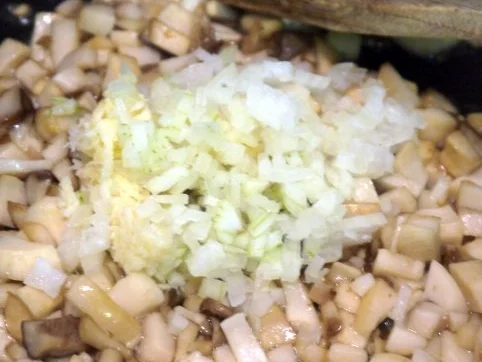 Rezept: Kräuterseitlings-Quiche Bild Nr. 7 Kräuterseitlings-Quiche - Rezept - Bild Nr. 7