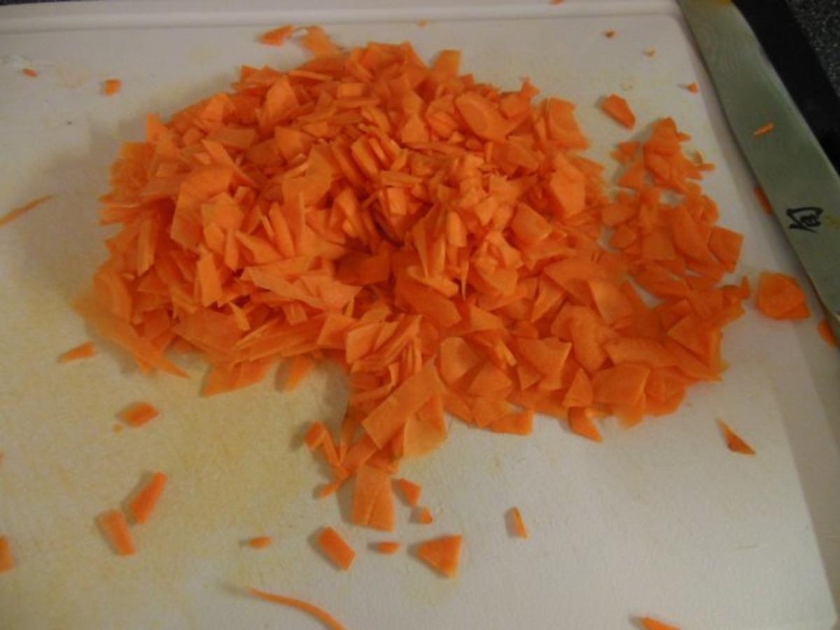 Fisch: Heilbuttfilet mit Karotten-Koriander-Haube und Currysoße - Rezept - Bild Nr. 6