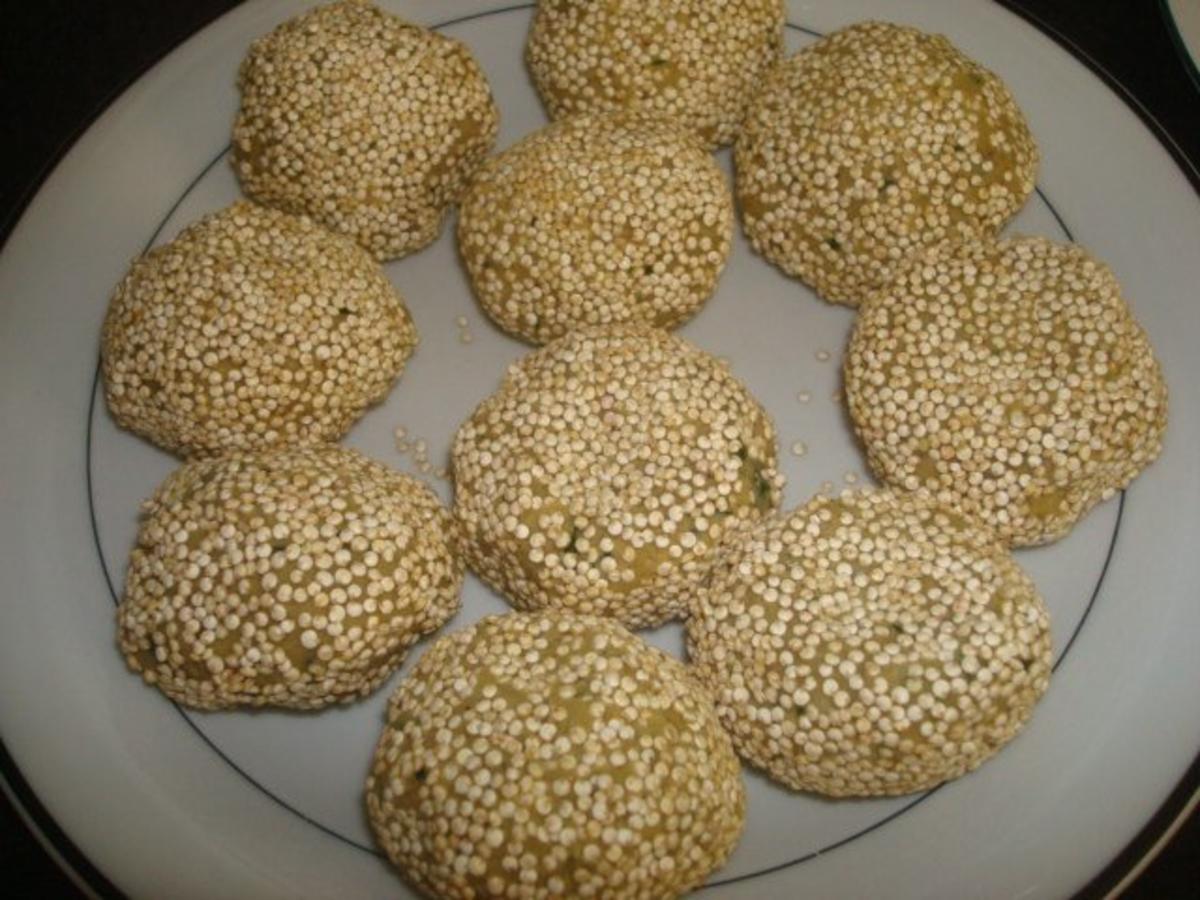 Falafel im Quinoa-Mantel mit Tabbouleh vom Blumenkohl - Rezept - Bild Nr. 3