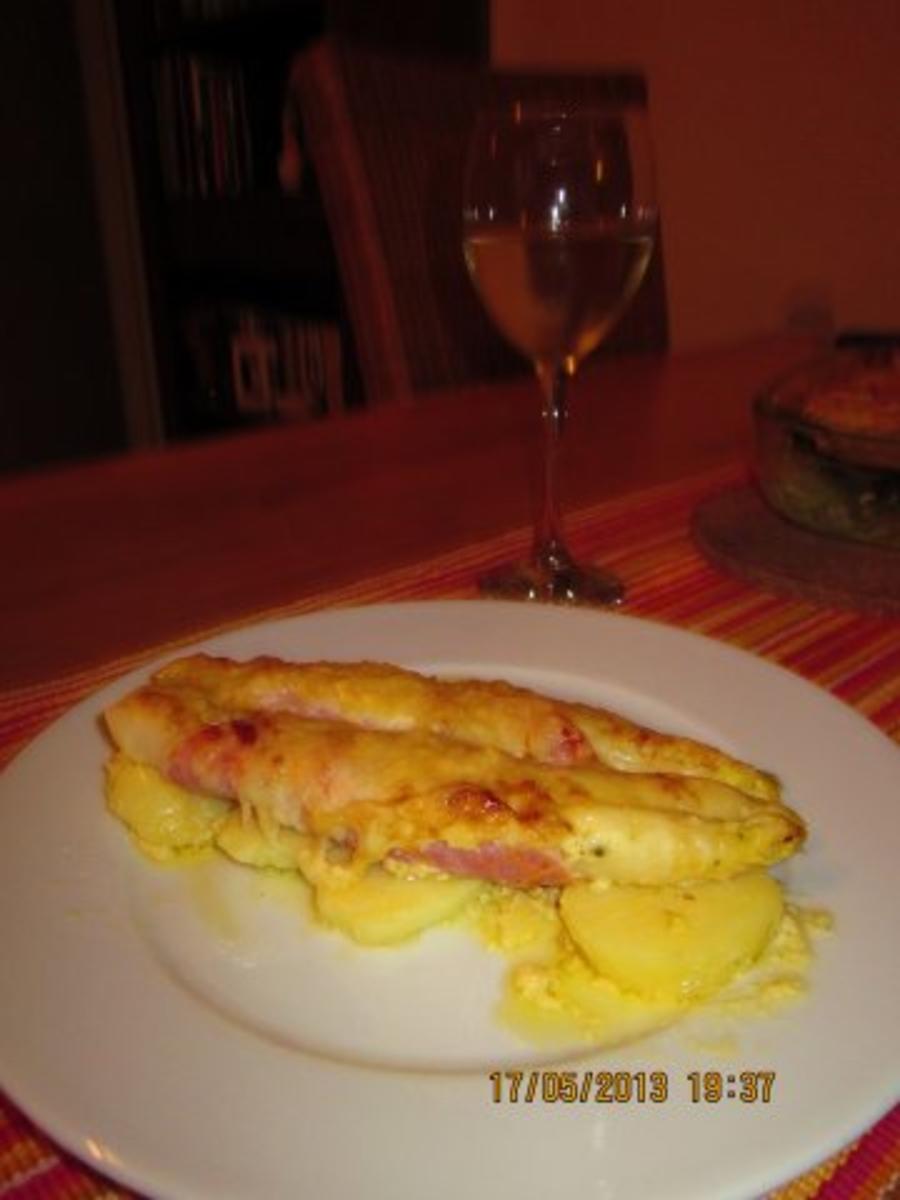 überbackene Spargel-Schinken-Röllchen in Hollandaise - Rezept - kochbar.de