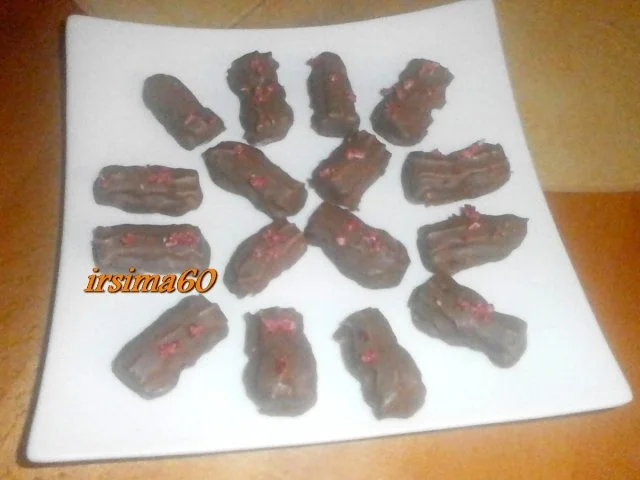 Rezept: Erdbeer – Quark – Pralinen Bild Nr. 2 Erdbeer – Quark – Pralinen - Rezept - Bild Nr. 2