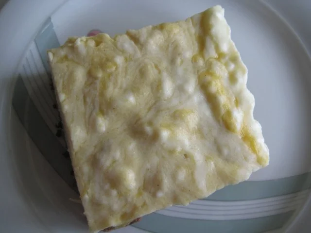 Rhabarber Joghurtschnitten - Rezept