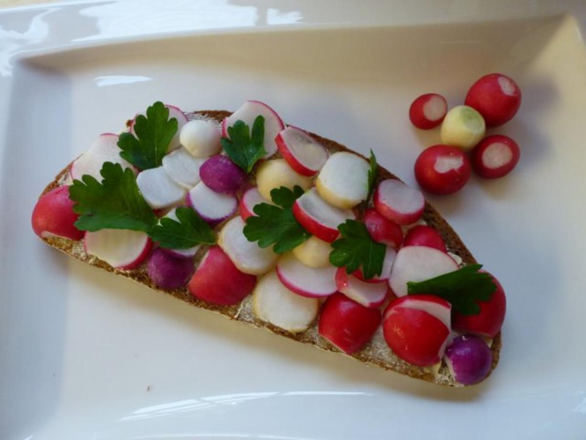 Nur ein buntes Radieschenbrot - Rezept mit Bild - kochbar.de