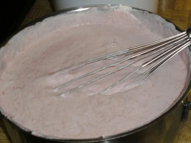 Rhabarbermousse mit marinierten Erdbeeren - Rezept - Bild Nr. 8