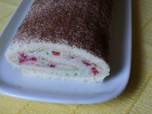 Erdbeer - Basilikum - Roulade - Rezept - Bild Nr. 3