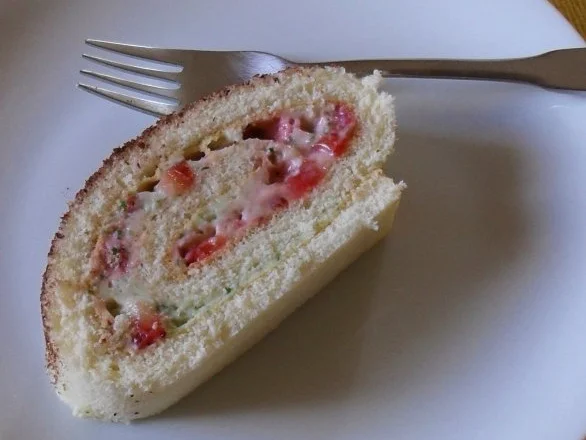 Erdbeer - Basilikum - Roulade - Rezept - Bild Nr. 6