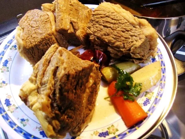 Rezept: Rindfleischsuppe - Grundrezept ... Bild Nr. 4 Rindfleischsuppe - Grundrezept ... - Rezept - Bild Nr. 4