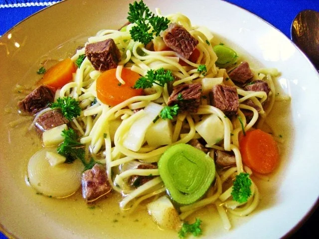 Rezept: Rindfleischsuppe - Grundrezept ... Bild Nr. 5 Rindfleischsuppe - Grundrezept ... - Rezept - Bild Nr. 5