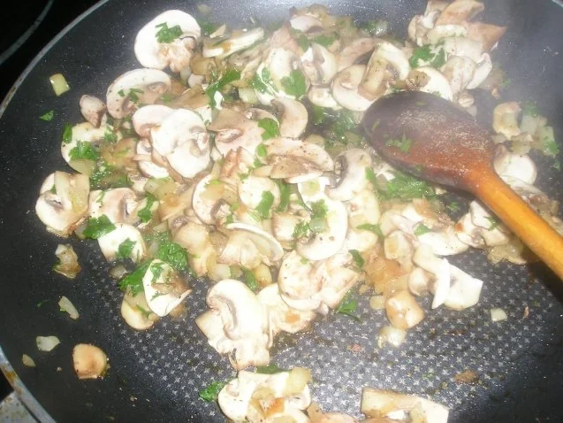 Putenfilet ala Wellington mit grünem Spargel im Prosciutto Schinkenmantel - Rezept - Bild Nr. 5