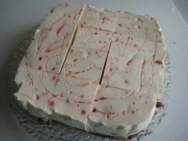 Erdbeer-Joghurt-Rahm-Schnitte - Rezept - Bild Nr. 5