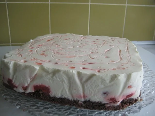 Erdbeer-Joghurt-Rahm-Schnitte - Rezept - Bild Nr. 4