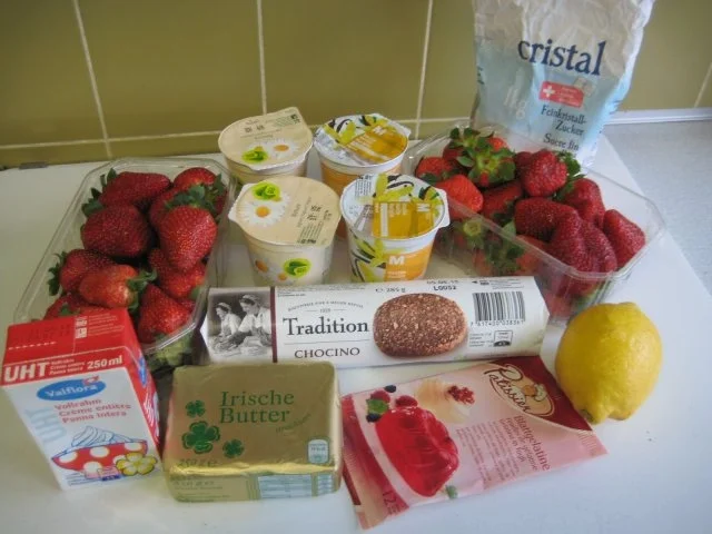 Erdbeer-Joghurt-Rahm-Schnitte - Rezept - Bild Nr. 6