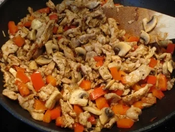 Rezept: Gyros-Auflauf Bild Nr. 3 Gyros-Auflauf - Rezept - Bild Nr. 3