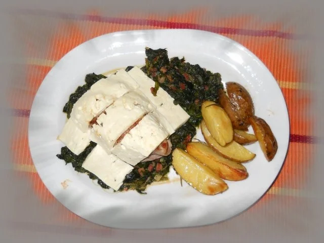 Schweinemedaillons auf einem Spinatbett mit Fetakäse überbacken - Rezept - Bild Nr. 12