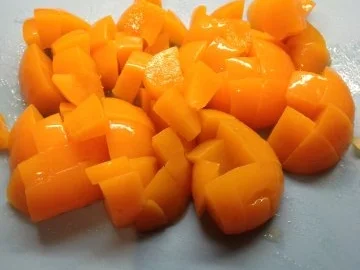 Rezept: Pfirsich-Muscato-Gugelhopf Bild Nr. 7 Pfirsich-Muscato-Gugelhopf - Rezept - Bild Nr. 7