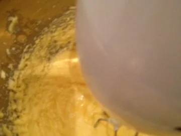 Rezept: Pfirsich-Muscato-Gugelhopf Bild Nr. 10 Pfirsich-Muscato-Gugelhopf - Rezept - Bild Nr. 10