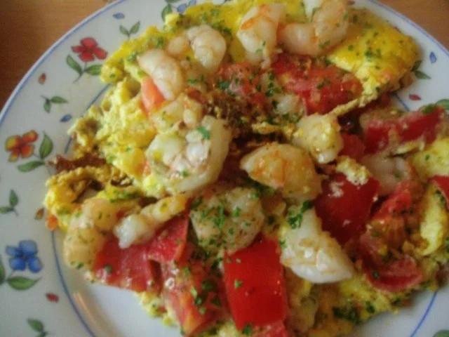 Rührei mit Garnelen und Tomaten - Rezept - Bild Nr. 2