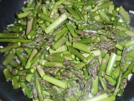 Grüner Spargel - Nudelpfanne - Rezept - Bild Nr. 4